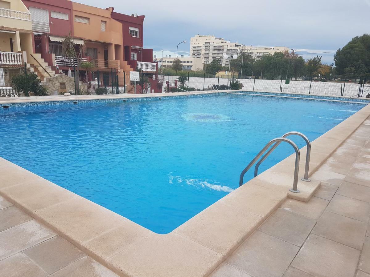 הוילה פובלה דה פארנאלס Duplex, Piscina Y Playa מראה חיצוני תמונה